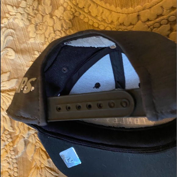 Pittsburgh Penguins Hat - Picture 3 of 4